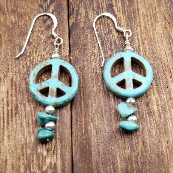 Turquoise stone 925 stamped earrings E274 - Picture 1 of 4